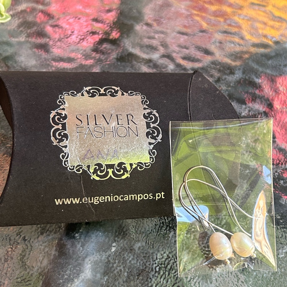 Eugenio Campos | silver and pearl earrings